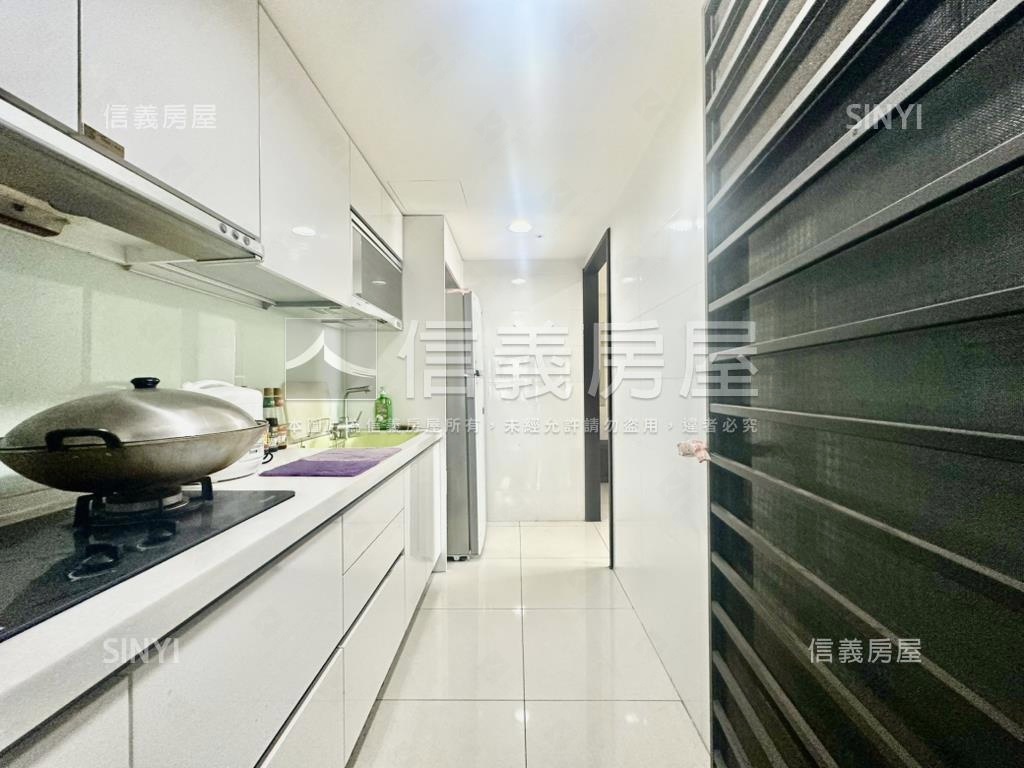 青上森高樓美視野三房平車房屋室內格局與周邊環境