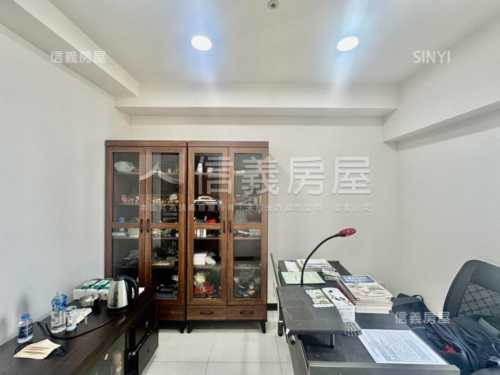 青上森高樓美視野三房平車房屋室內格局與周邊環境