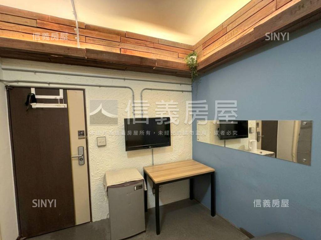 ❤逢甲文華商場收租店面❤房屋室內格局與周邊環境