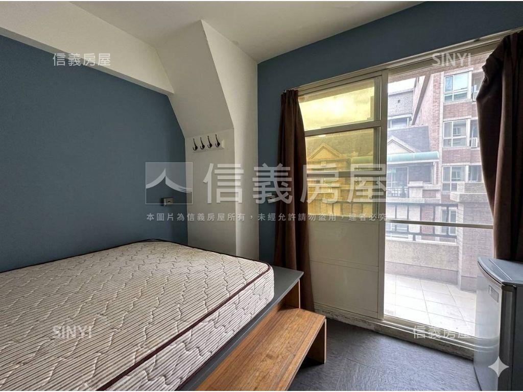 ❤逢甲文華商場收租店面❤房屋室內格局與周邊環境