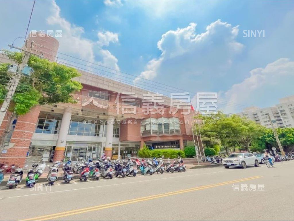 ❤逢甲文華商場收租店面❤房屋室內格局與周邊環境