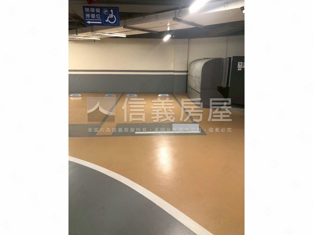 藝文大清卓越３房車位房屋室內格局與周邊環境