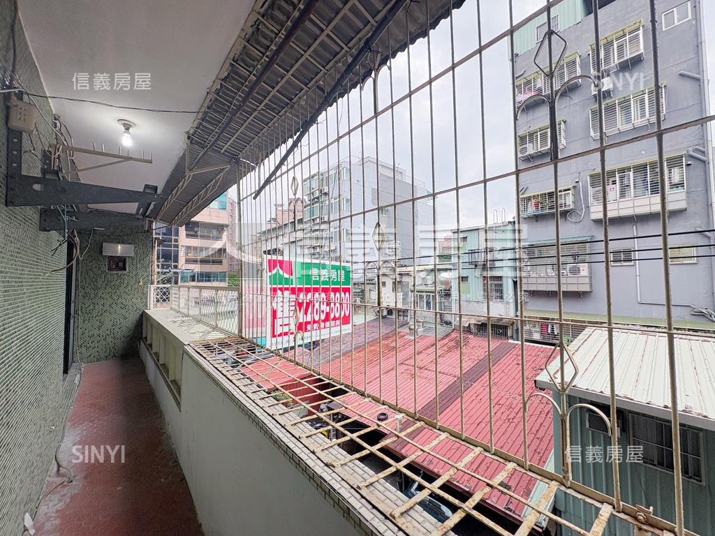 近徐匯中學站的公寓三樓房屋室內格局與周邊環境