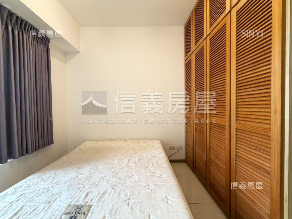 ＹＥＳ景安２＋１房附車位房屋室內格局與周邊環境