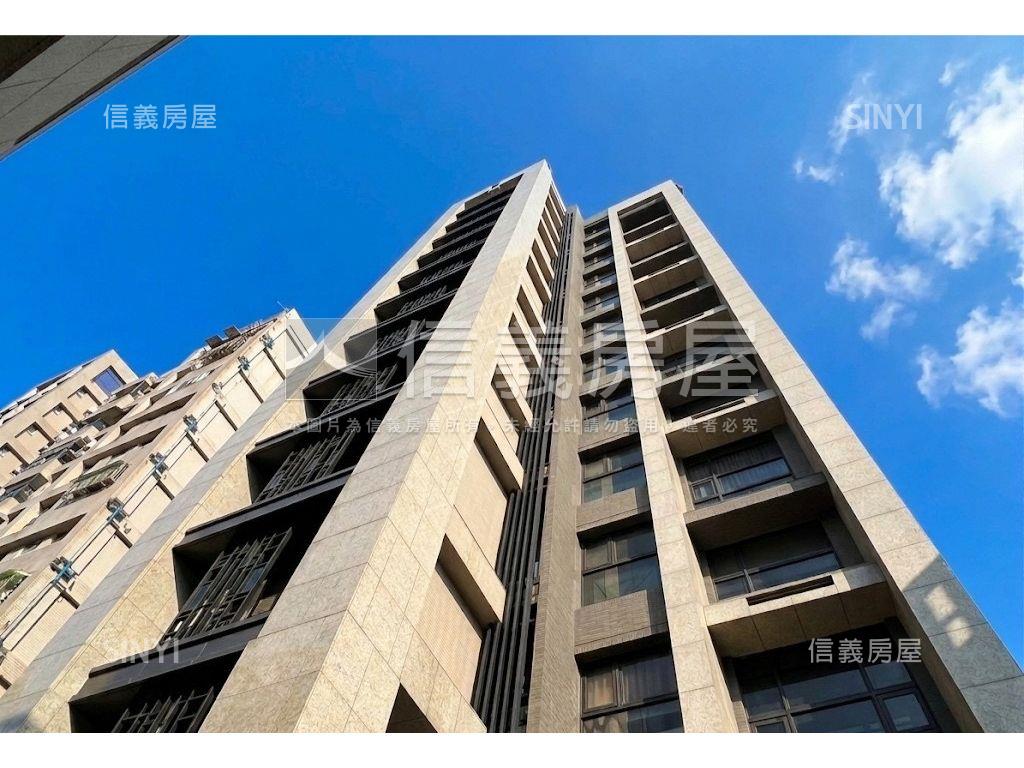 ＹＥＳ景安２＋１房附車位房屋室內格局與周邊環境