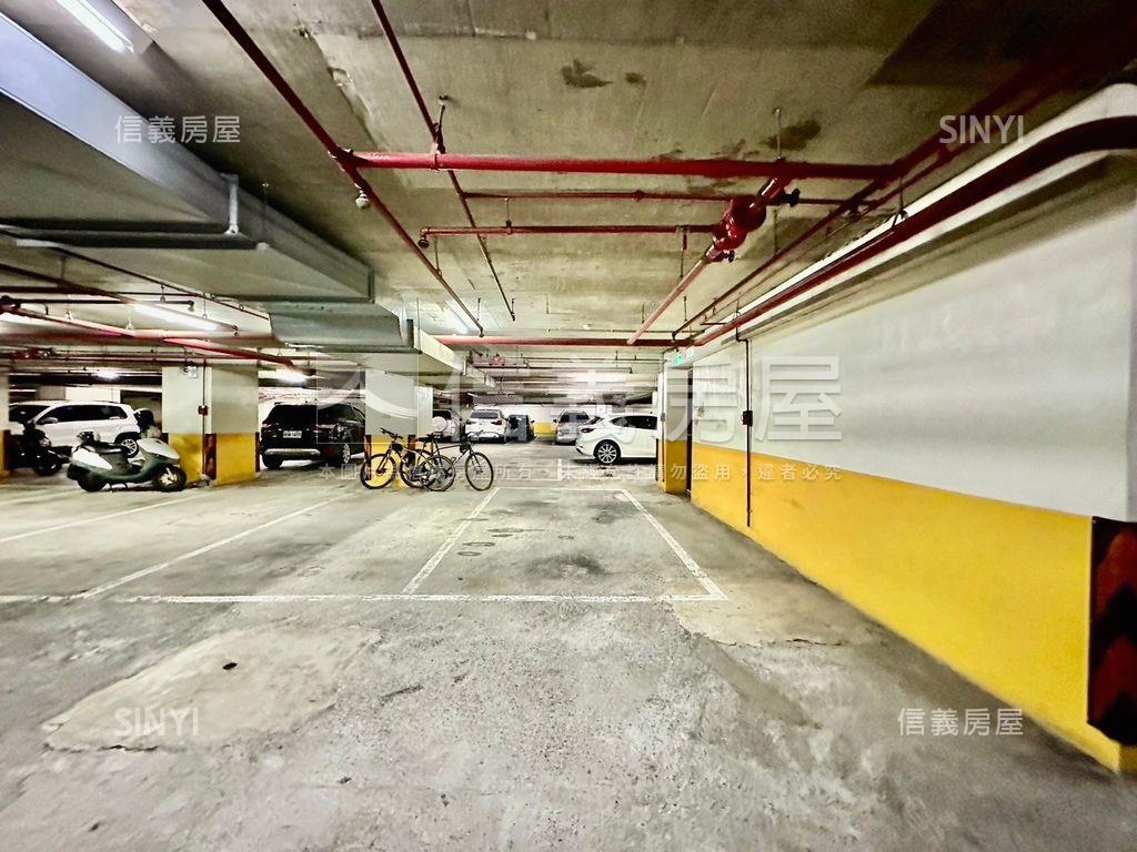 近園區二房平面車位房屋室內格局與周邊環境