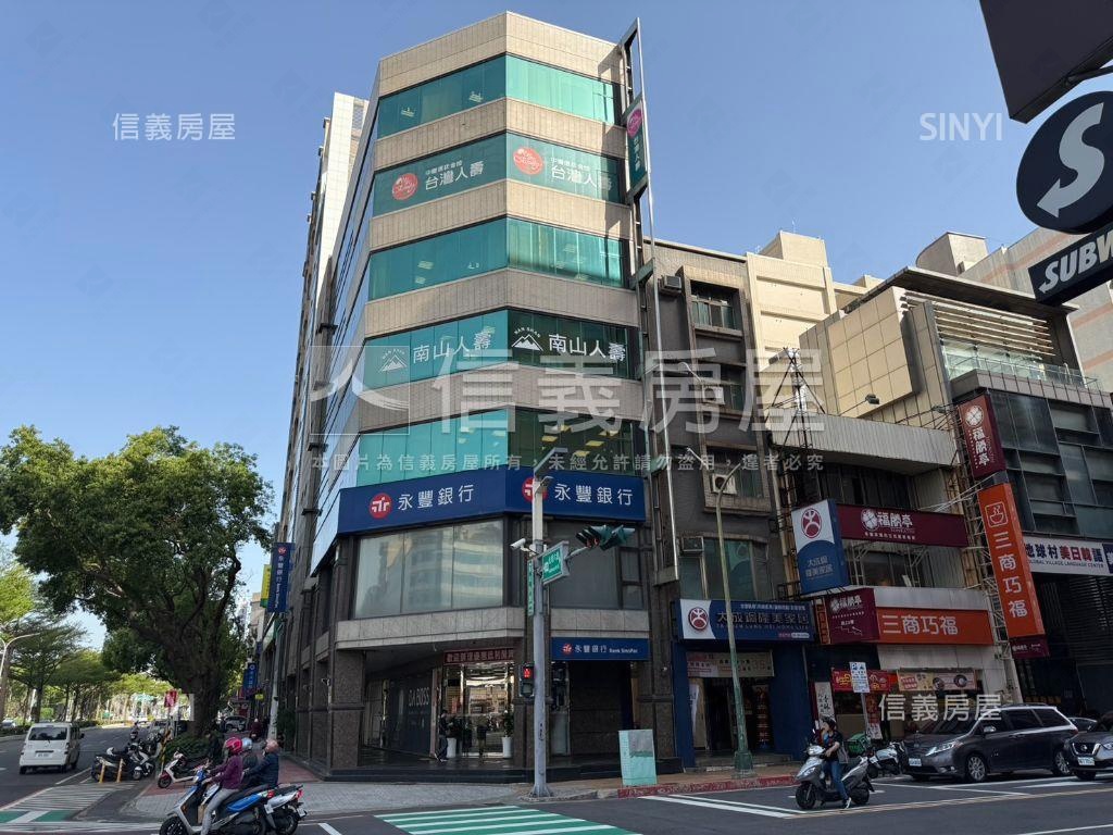 近光明國小黃金店面適百業房屋室內格局與周邊環境