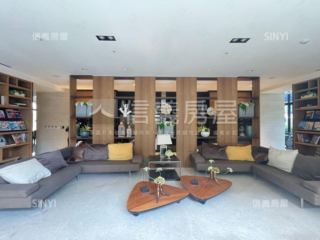 國泰金城、三房車位房屋室內格局與周邊環境