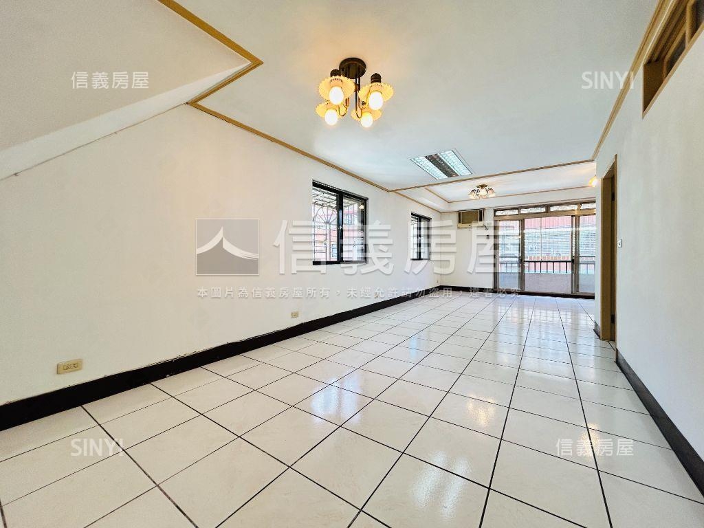 東煒欽品。旁的邊間珠寶盒房屋室內格局與周邊環境