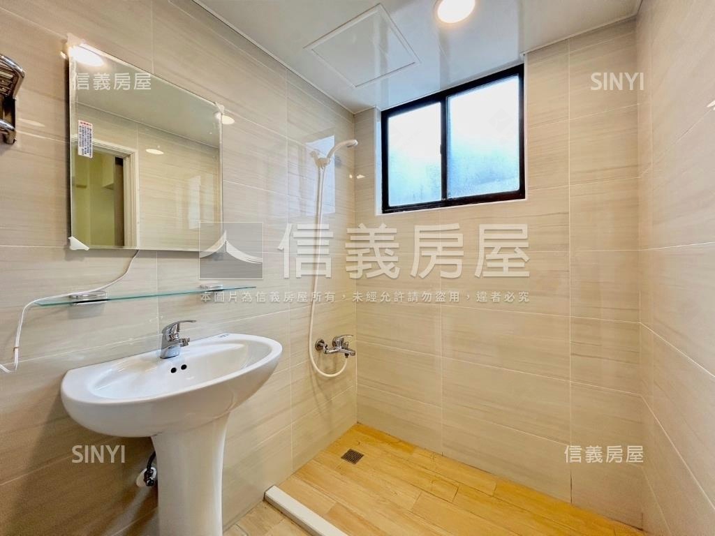 武陵路美屋附２個車位房屋室內格局與周邊環境