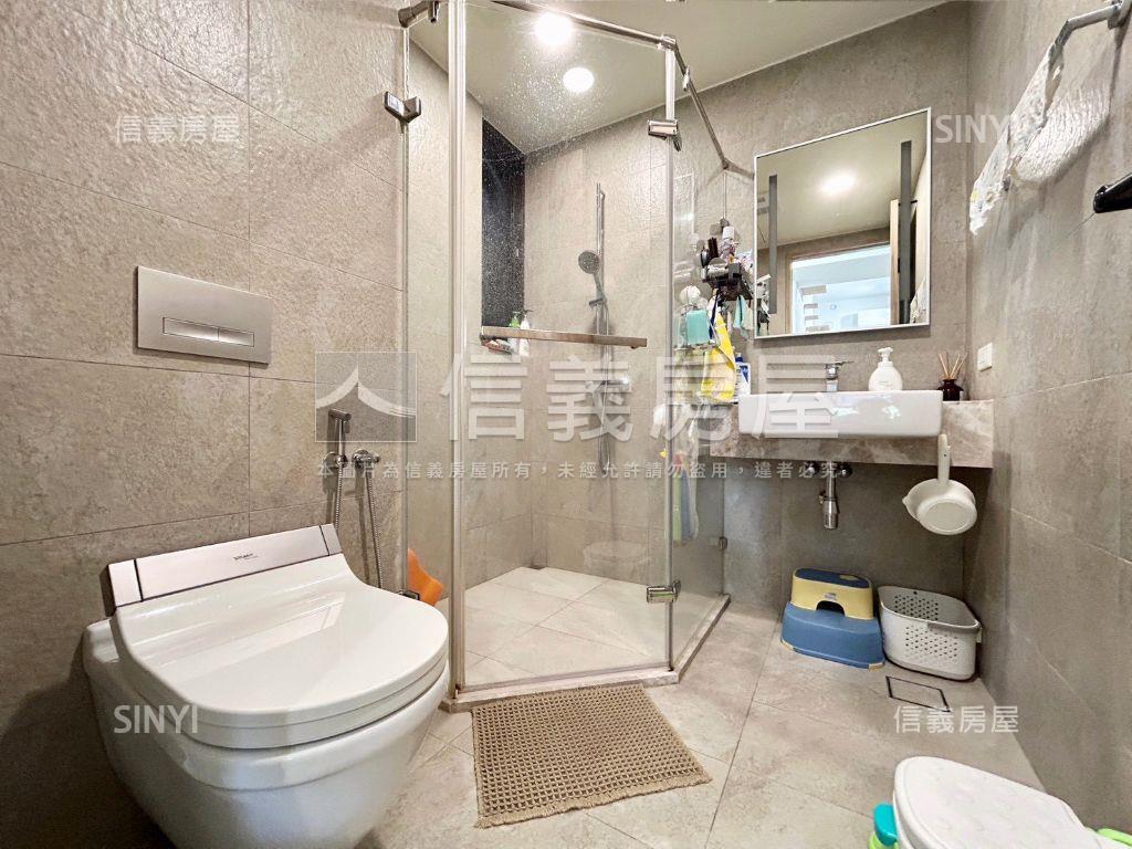 合石一緒溫馨裝潢美屋房屋室內格局與周邊環境