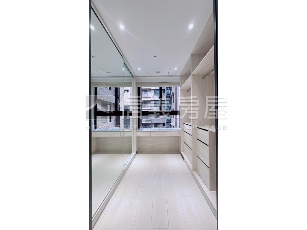 Ａ７根津苑靜美兩房車位房屋室內格局與周邊環境