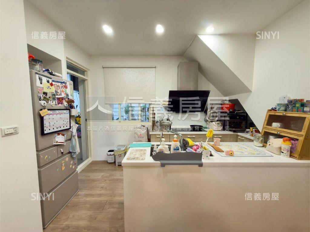 面學校●景觀美屋房屋室內格局與周邊環境