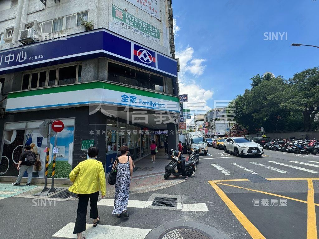 中山柏悅Ｅ珠寶盒房屋室內格局與周邊環境
