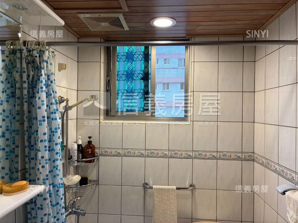 中央水岸巴黎美四房車位房屋室內格局與周邊環境