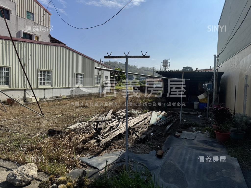 左鎮區內庄子段臨路土地房屋室內格局與周邊環境