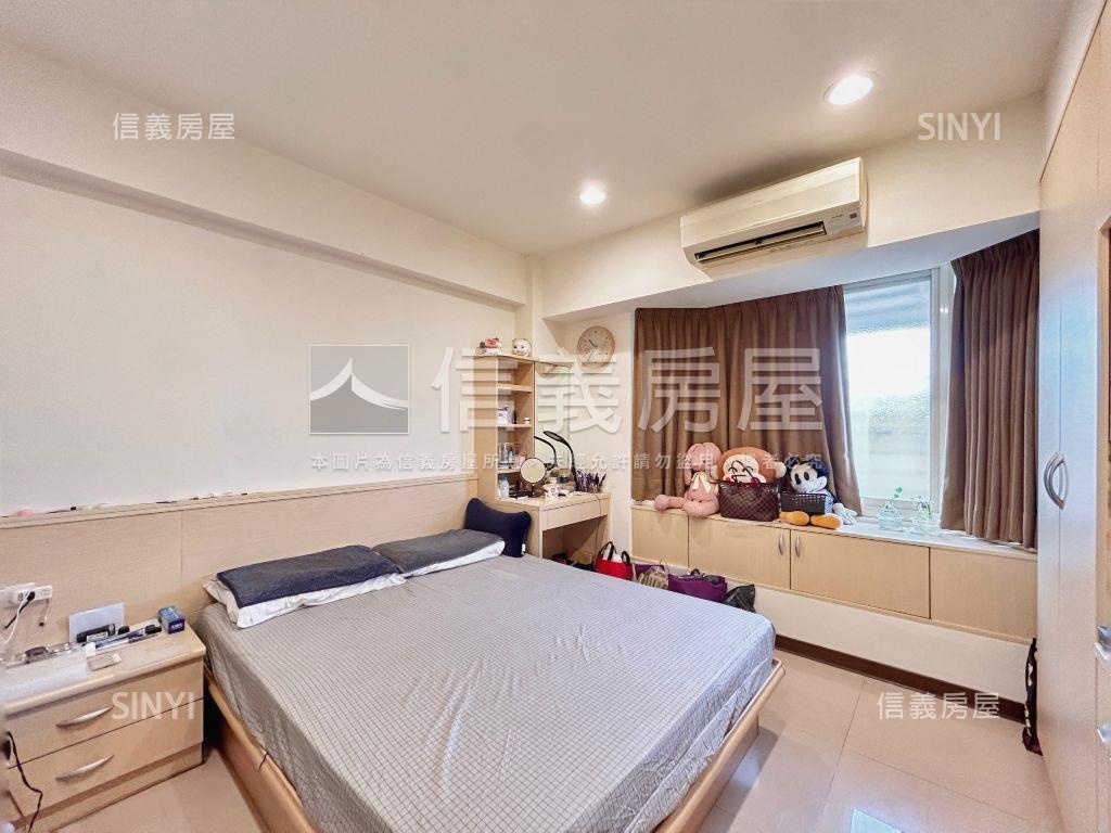台北帝王精美四房房屋室內格局與周邊環境