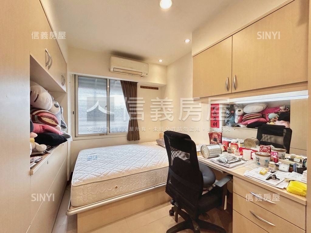 台北帝王精美四房房屋室內格局與周邊環境