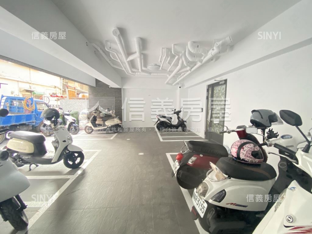 全新電梯２４間透套滿租中房屋室內格局與周邊環境