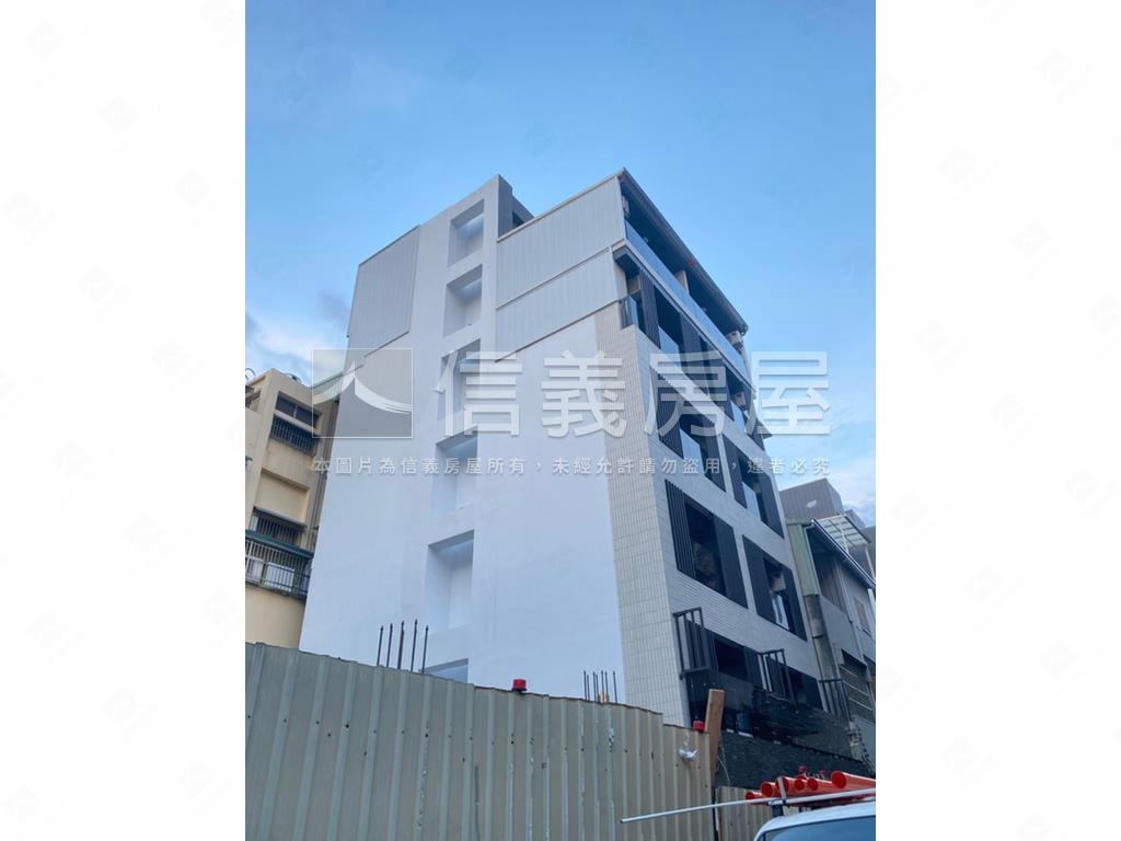 全新電梯２４間透套滿租中房屋室內格局與周邊環境