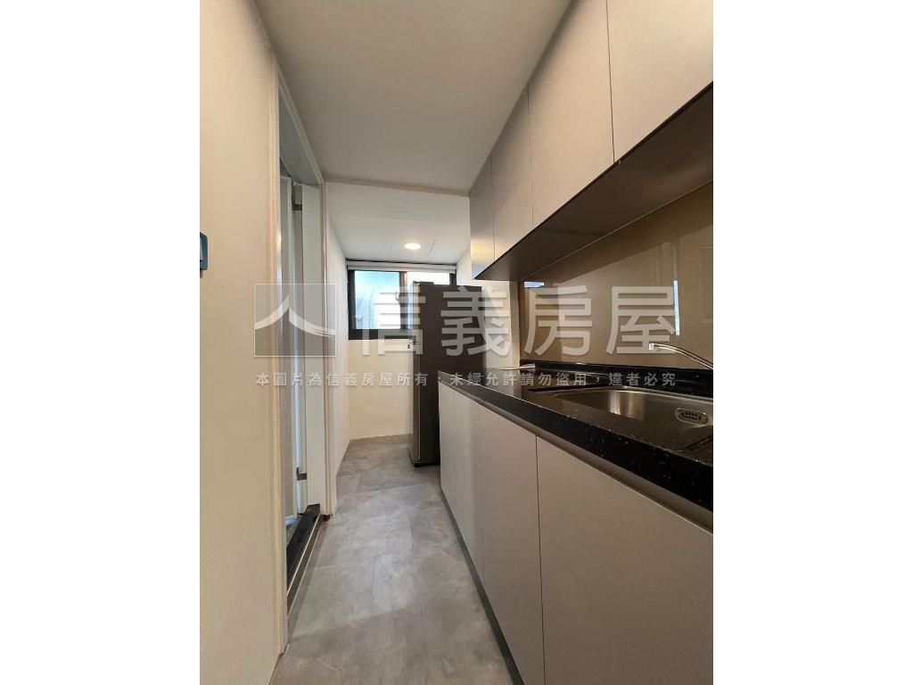 一中合法套房金雞母Ａ！！房屋室內格局與周邊環境