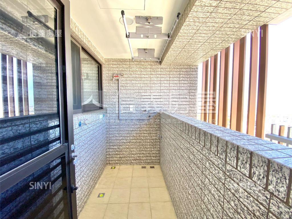 國聚兩房兩衛浴平車高樓層房屋室內格局與周邊環境