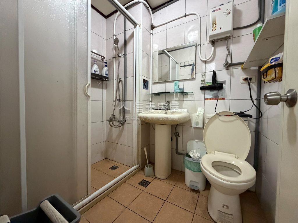 近彰化後火車站１樓美屋房屋室內格局與周邊環境
