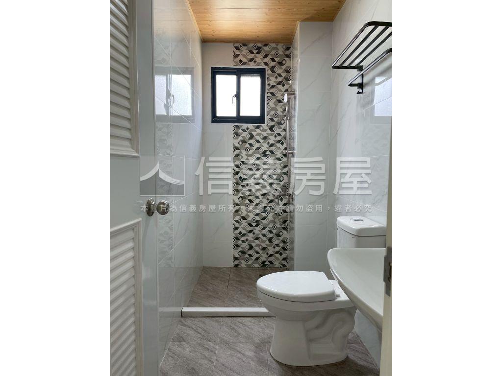 三多光華面寬質感成家美透房屋室內格局與周邊環境