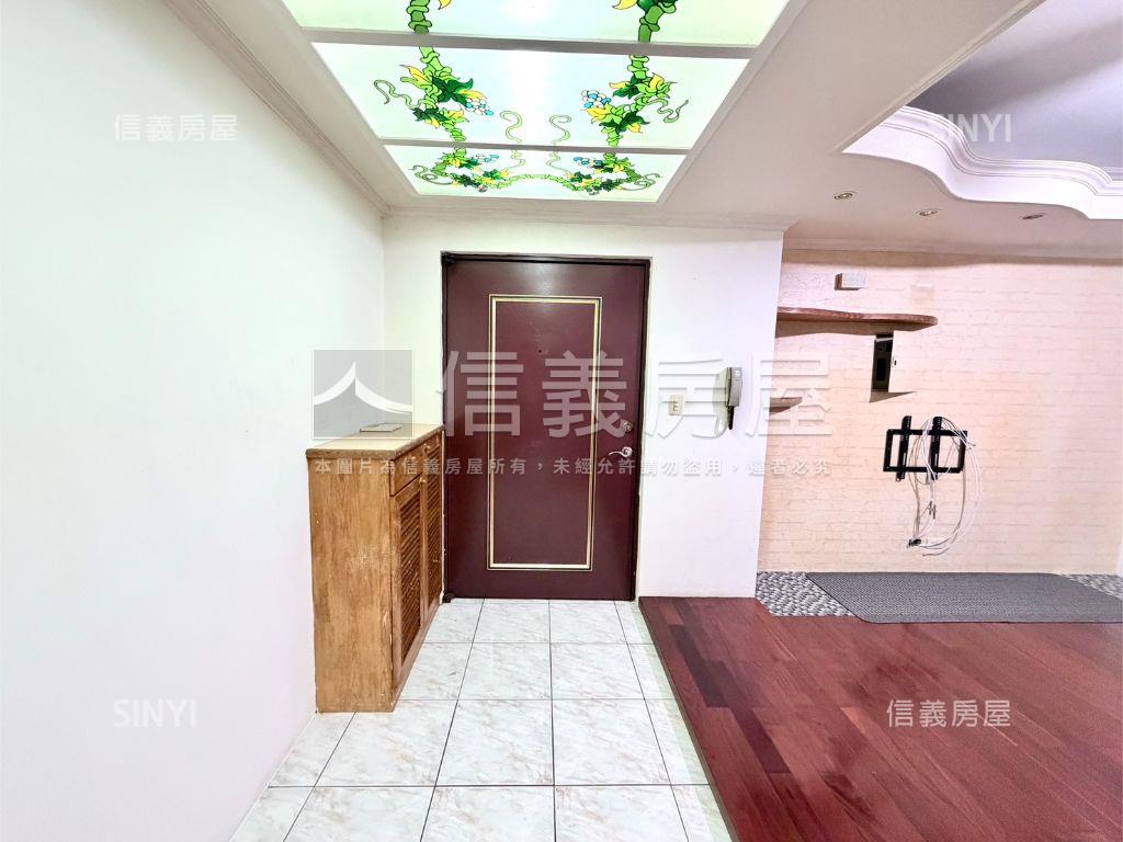 稀有電梯三房大空間房屋室內格局與周邊環境