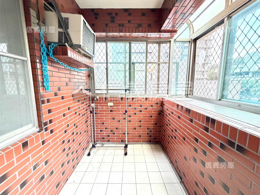 稀有電梯三房大空間房屋室內格局與周邊環境