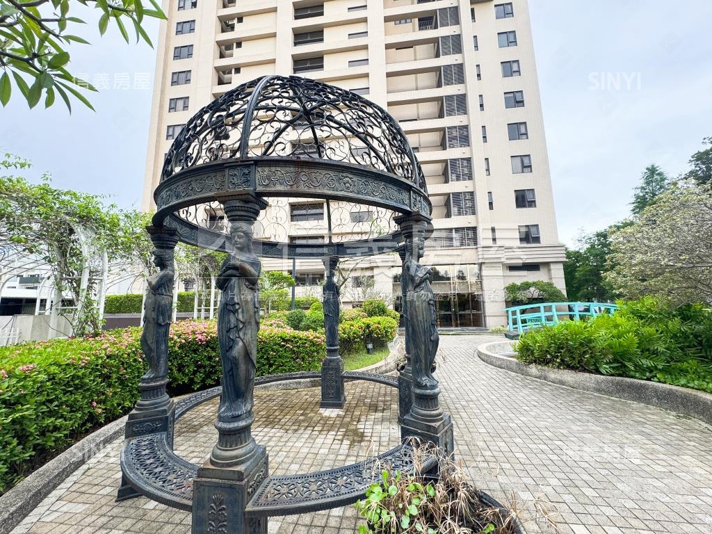 莫內花園景觀豪邸雙平車房屋室內格局與周邊環境