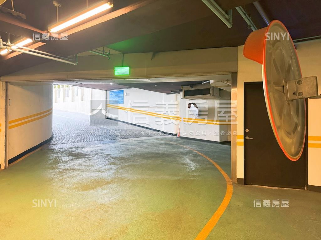 莫內花園景觀豪邸雙平車房屋室內格局與周邊環境
