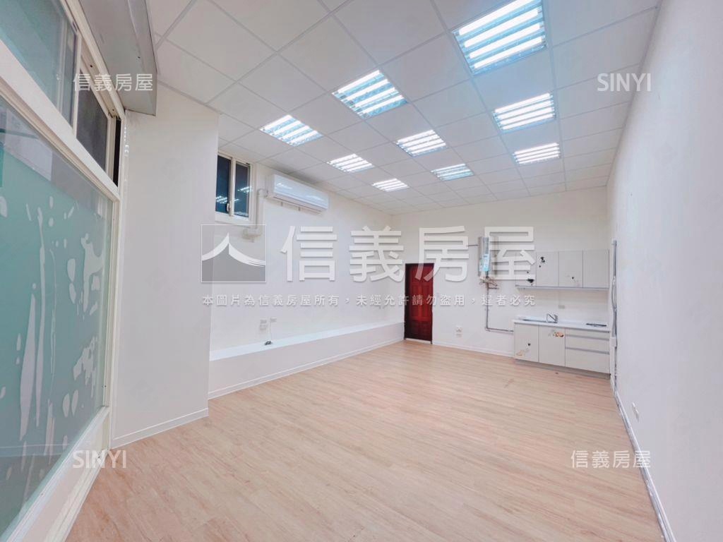 萬大百貨公園學區店面車位房屋室內格局與周邊環境