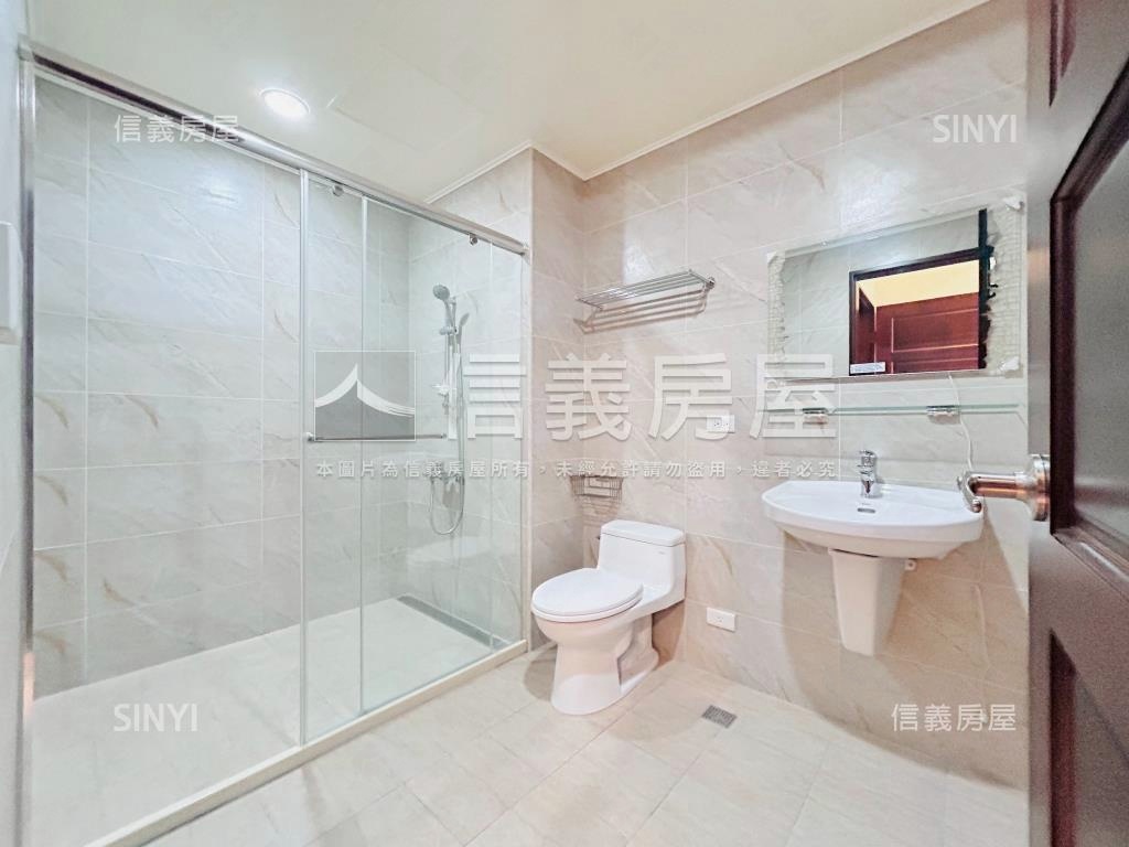 近青埔電梯別墅房屋室內格局與周邊環境