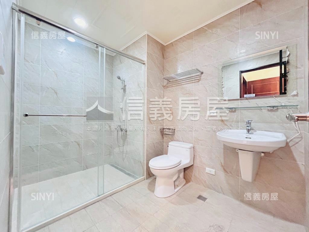 近青埔電梯別墅房屋室內格局與周邊環境