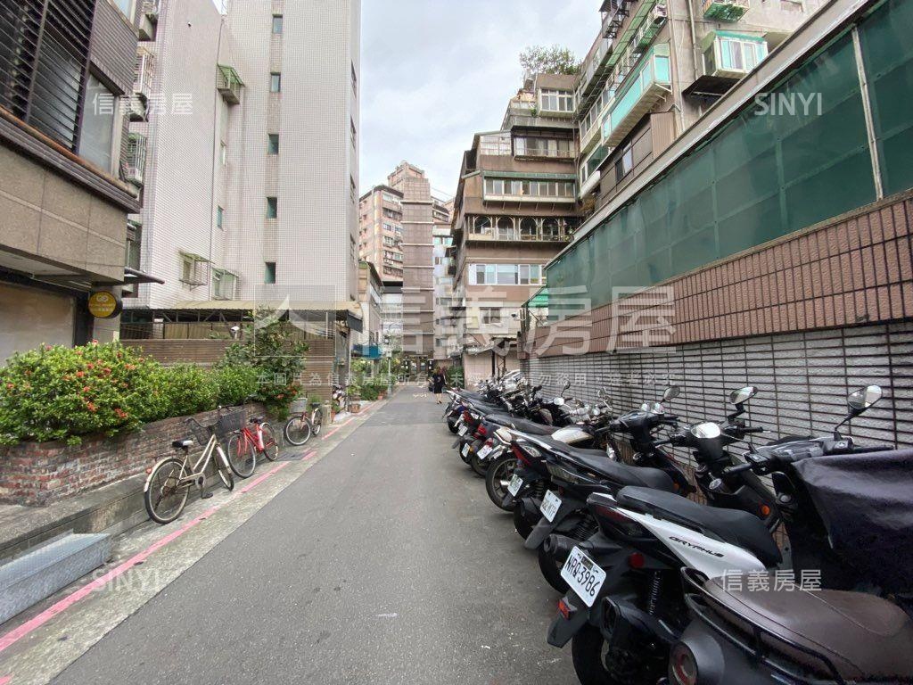 林森北靜巷一樓店辦附車位房屋室內格局與周邊環境