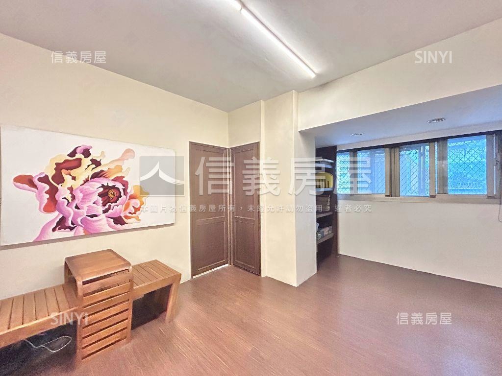 逢甲上居下店‧黃金店面Ａ房屋室內格局與周邊環境