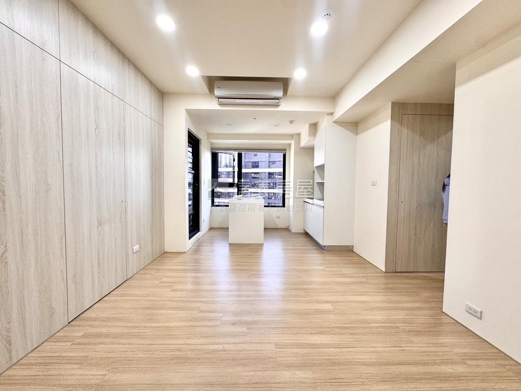 華悦城高樓三房車位房屋室內格局與周邊環境