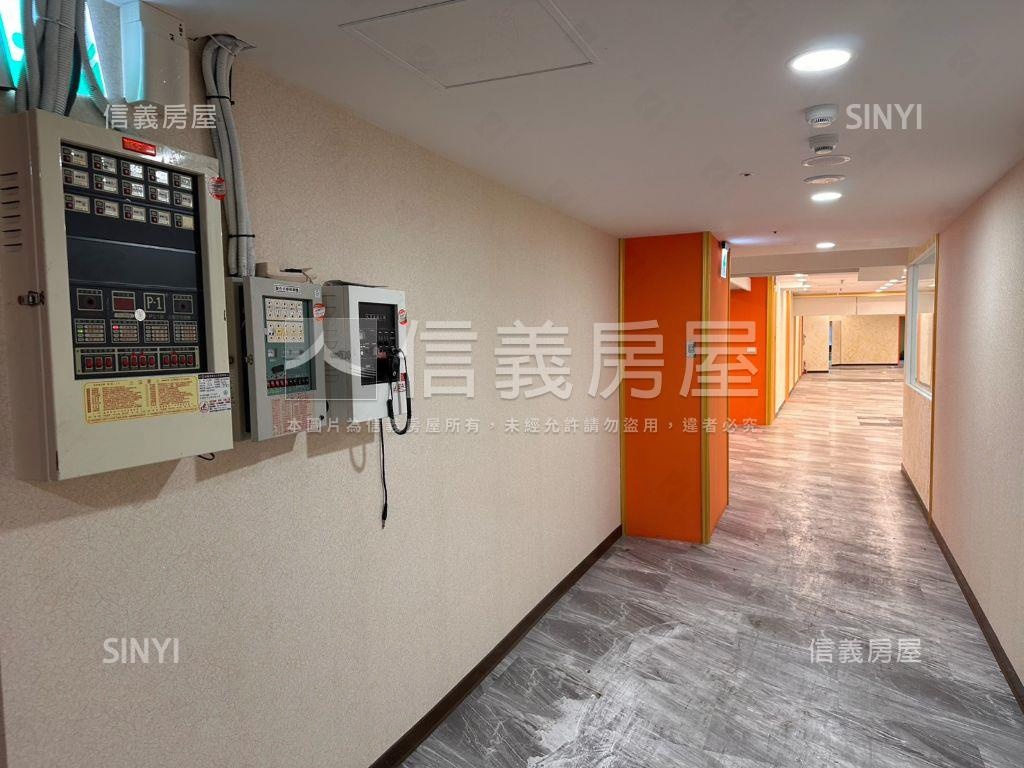 擎天雙星店鋪Ａ房屋室內格局與周邊環境