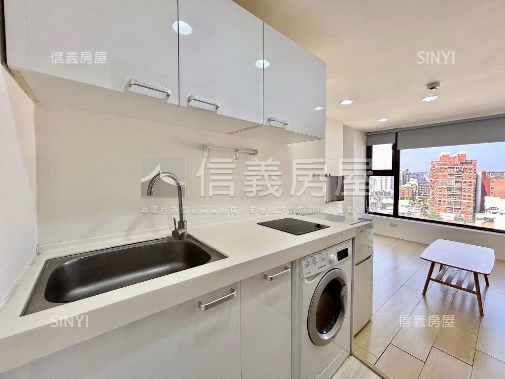 高鐵區愛巴黎精品美屋房屋室內格局與周邊環境
