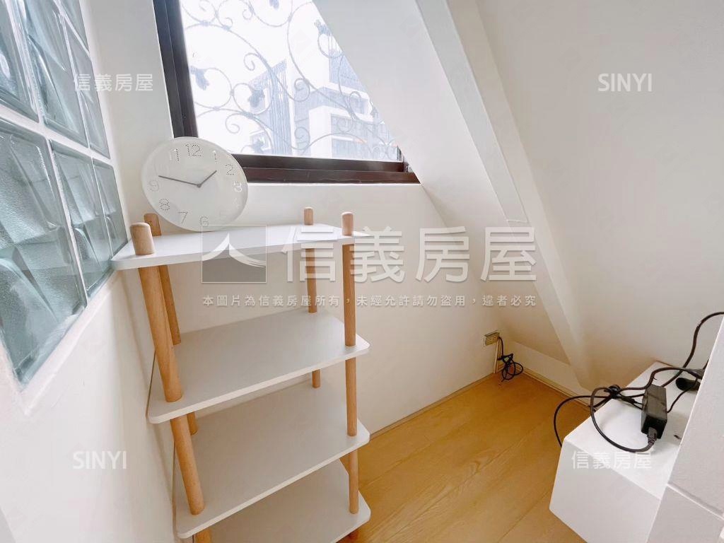 高鐵區愛巴黎精品美屋房屋室內格局與周邊環境