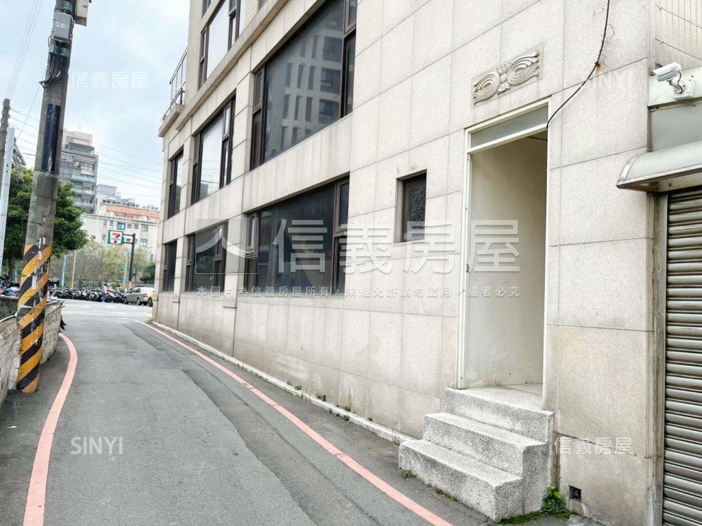 高鐵區愛巴黎精品美屋房屋室內格局與周邊環境