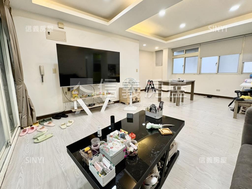 溫馨公寓前後陽台大空間房屋室內格局與周邊環境