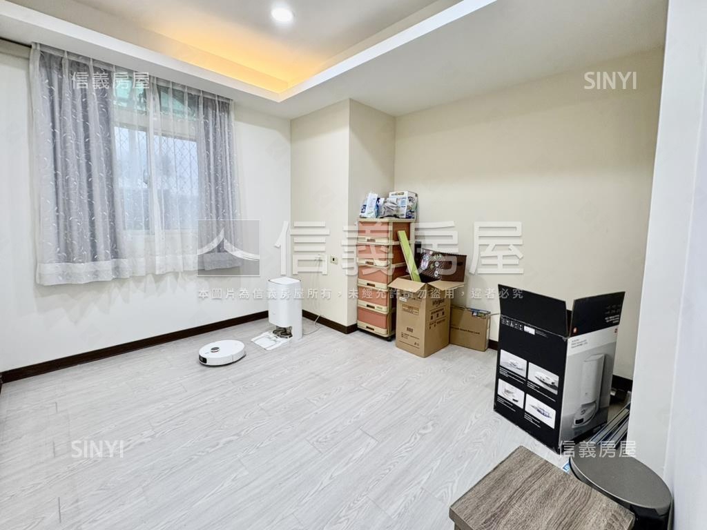 溫馨公寓前後陽台大空間房屋室內格局與周邊環境