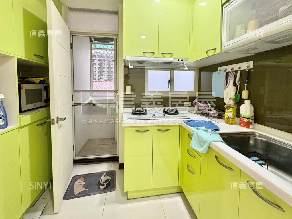 溫馨公寓前後陽台大空間房屋室內格局與周邊環境