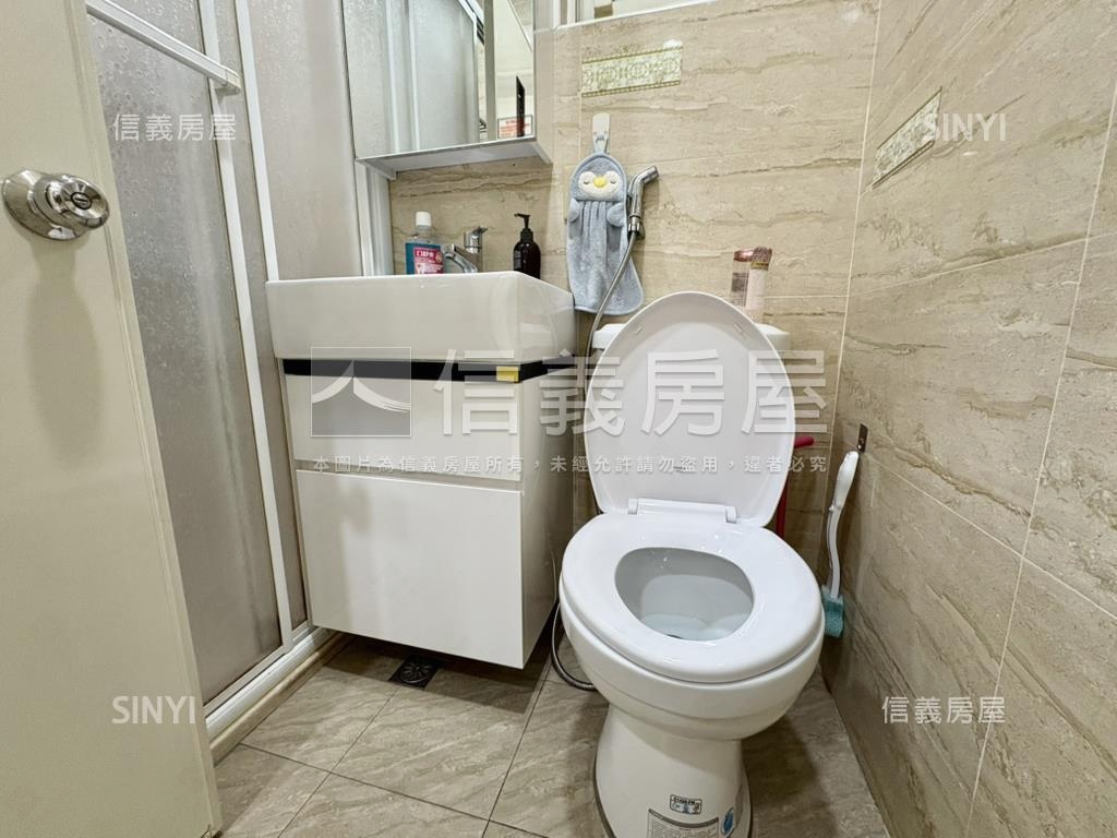 溫馨公寓前後陽台大空間房屋室內格局與周邊環境