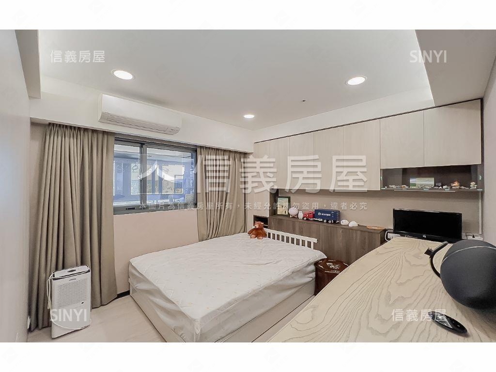 面七期絕美夜景Ｂ２大車位房屋室內格局與周邊環境