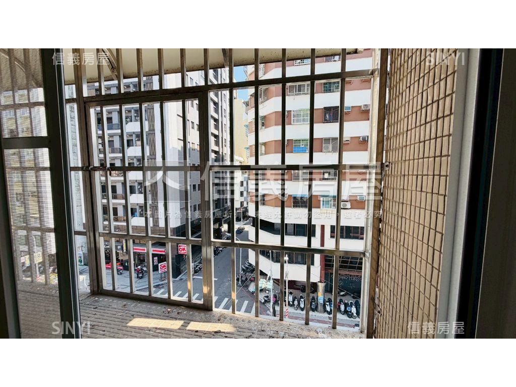 愛河畔採光邊間套房房屋室內格局與周邊環境