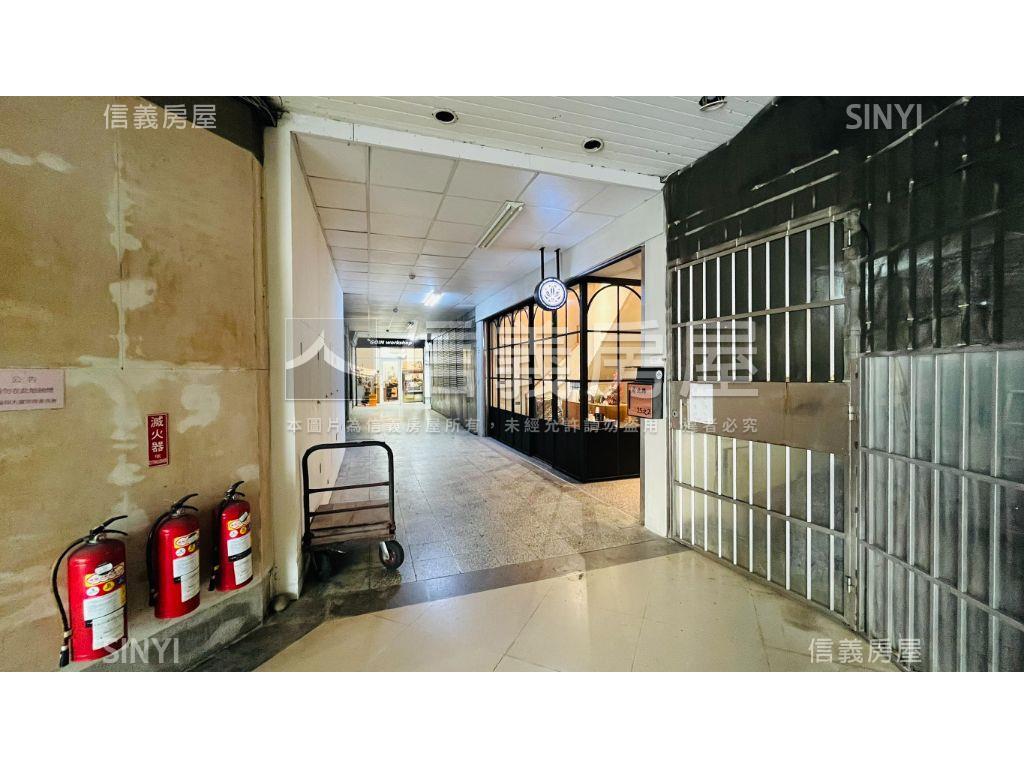 愛河畔採光邊間套房房屋室內格局與周邊環境