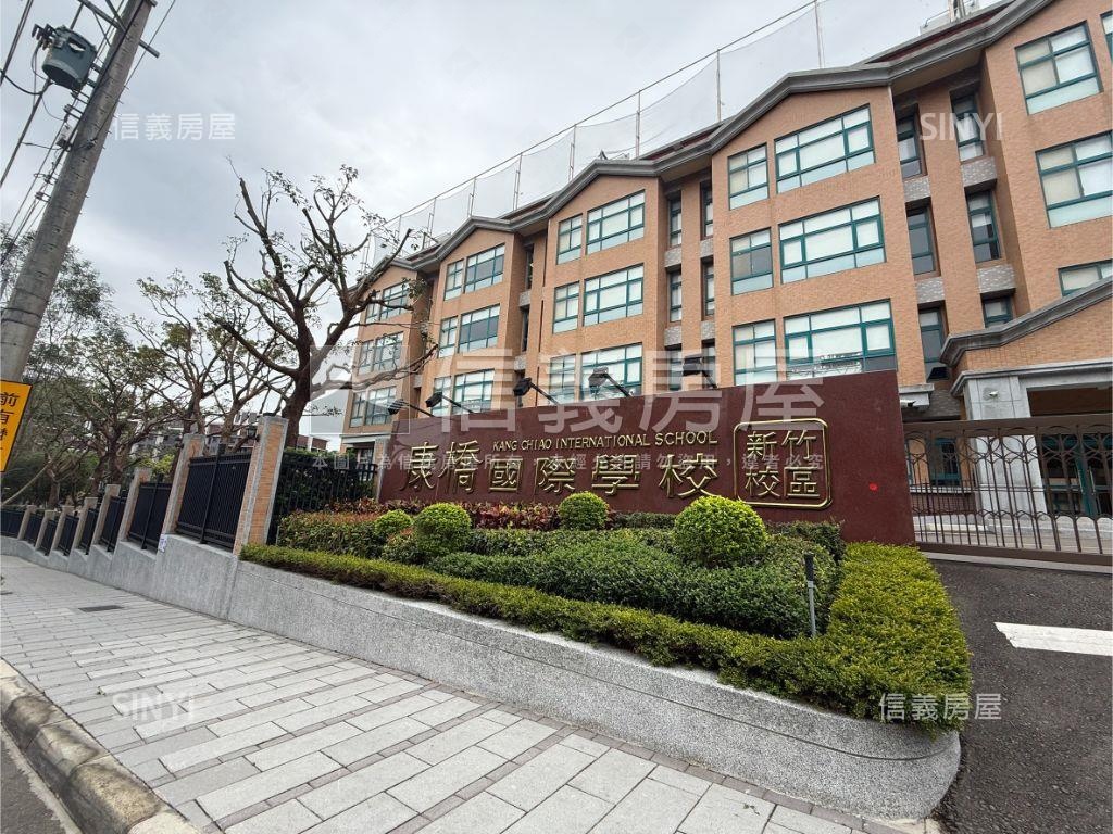 帝景磐石華廈視野大三房房屋室內格局與周邊環境